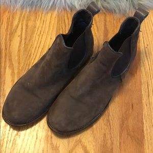 Chelsea boots